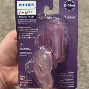 2 pack Philips Avent soothie heart shaped pacifier